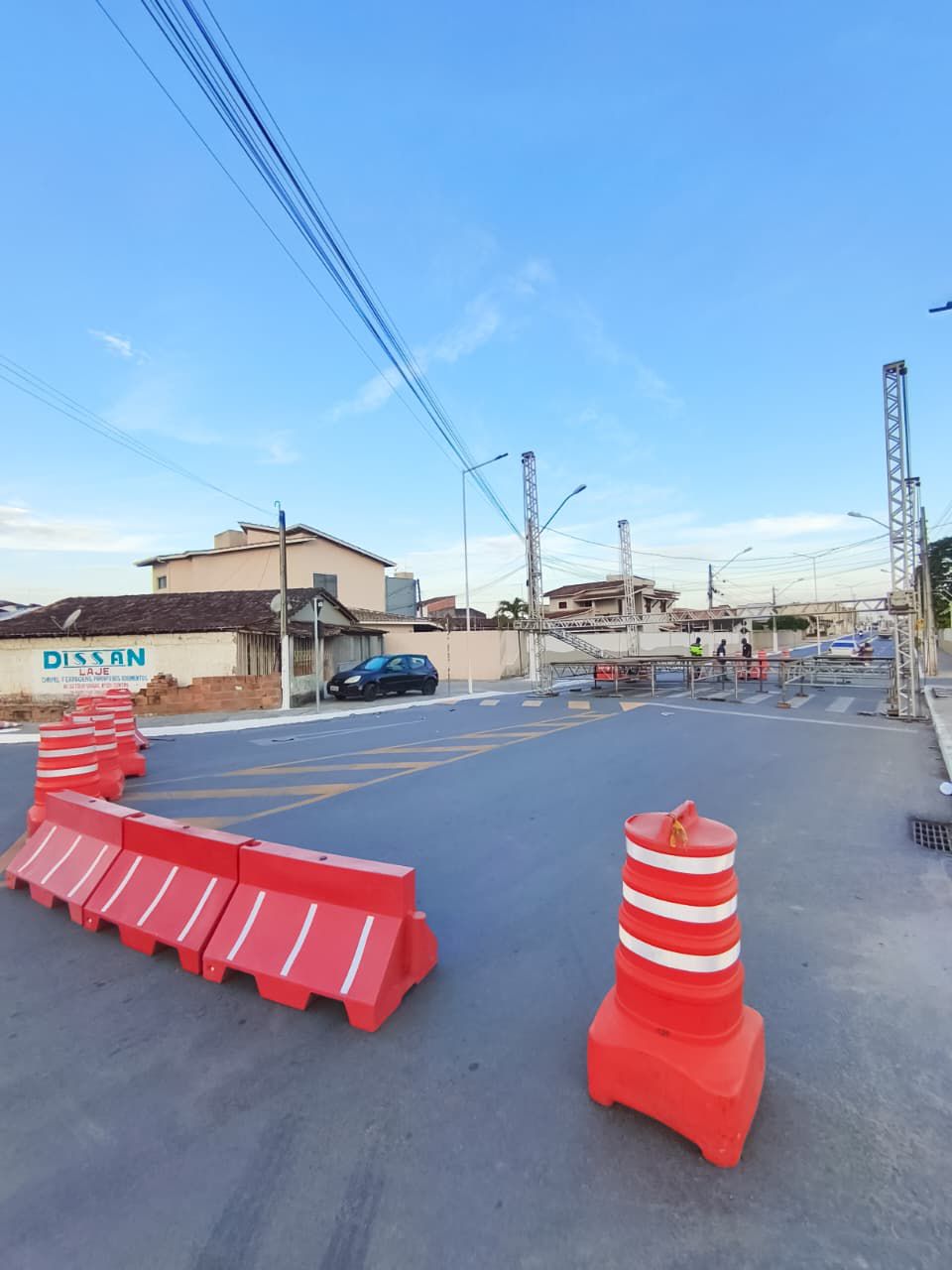 Trânsito na Av. Crisógno Fernandes tem interdições nesta semana; confira as mudanças