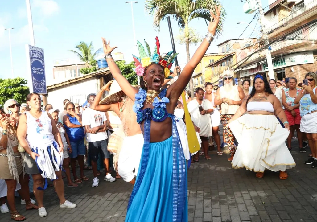 Manifesto contra o feminicídio marca a Lavagem de Itapuã em Salvador