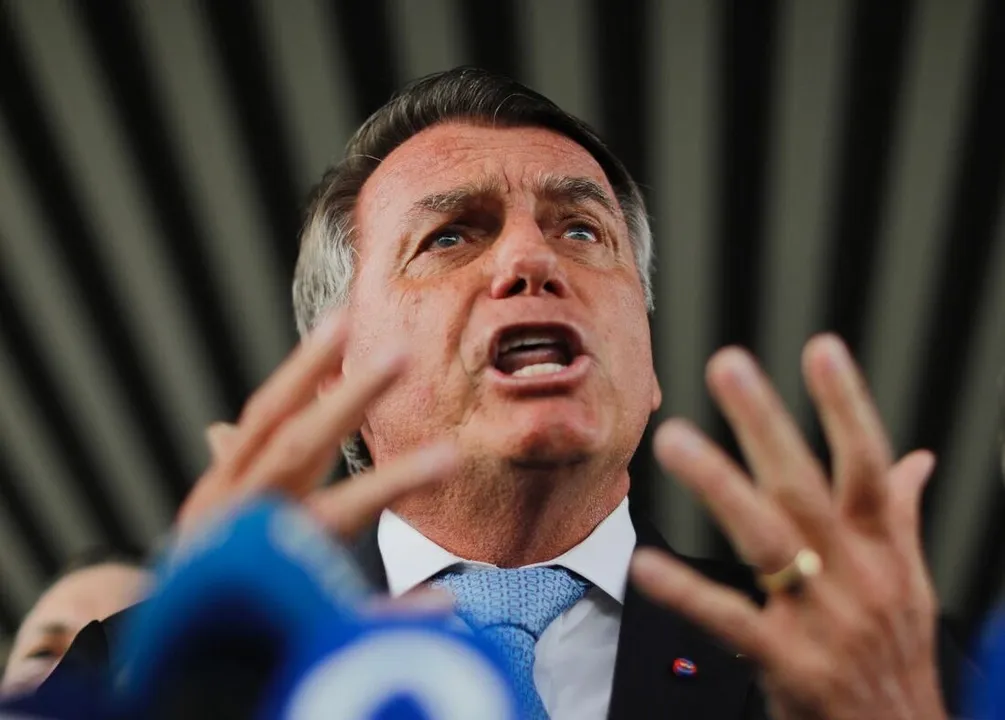 MPF arquiva ação contra Bolsonaro por suposto genocídio na pandemia