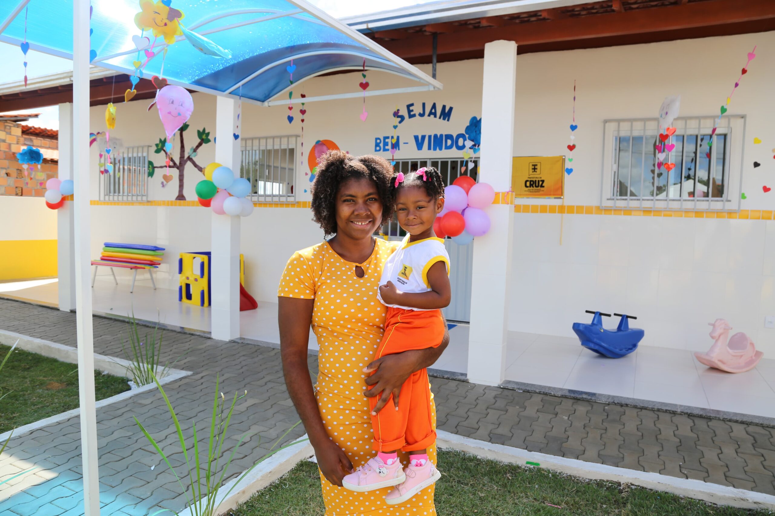 Março Mulher: Politica da Creche 12 Meses é rede de apoio as mães em Cruz das Almas