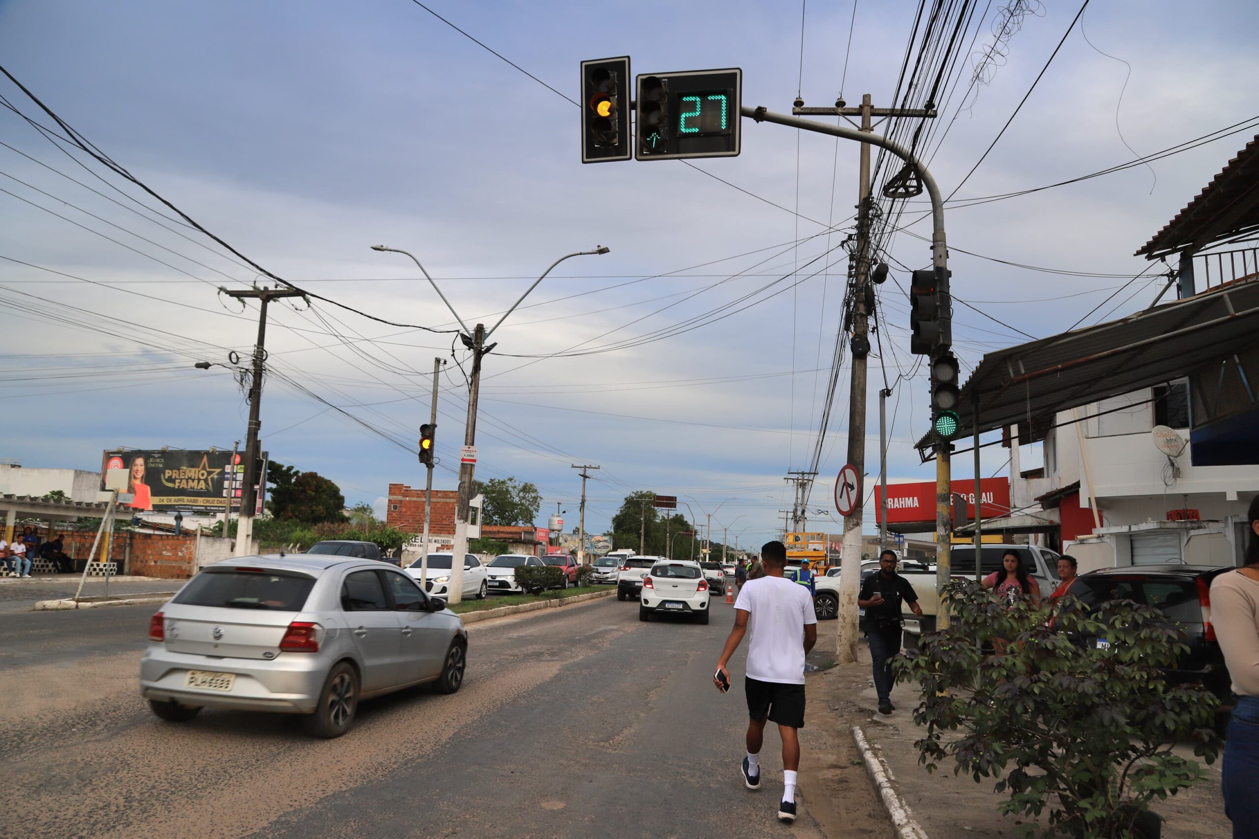 Revitalização da sinalização de trânsito em Cruz das Almas é iniciada com parceria entre Prefeitura e Governo do Estado