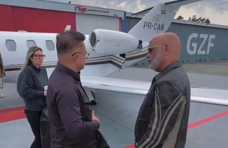 Helicóptero desaparece em SC com o cantor Rick e o empresário Bruno Avelar
