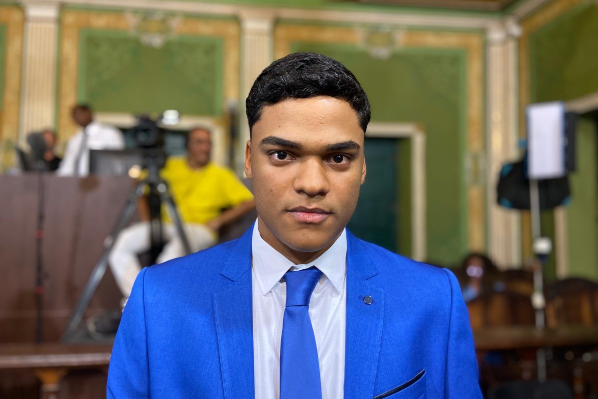 Aos 21 anos, vereador de Salvador tem 167 mil votos e vira o deputado federal mais jovem da história da Bahia