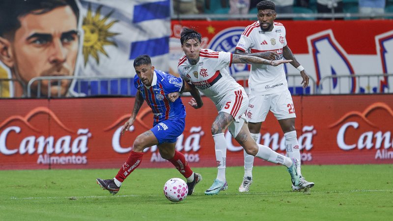 Em noite apagada, Bahia sofre pressão do Flamengo e é atropelado na Arena Fonte Nova