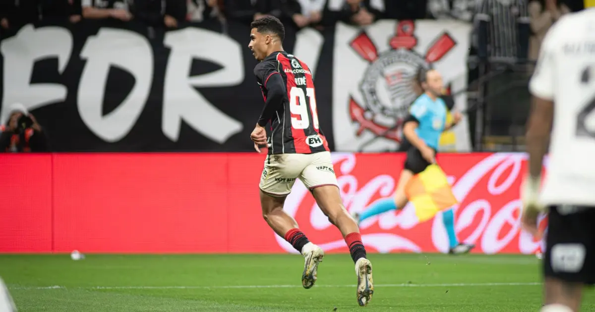 Vitória sai na frente, mas sofre empate do Corinthians e segue sem vencer fora de casa na Série A