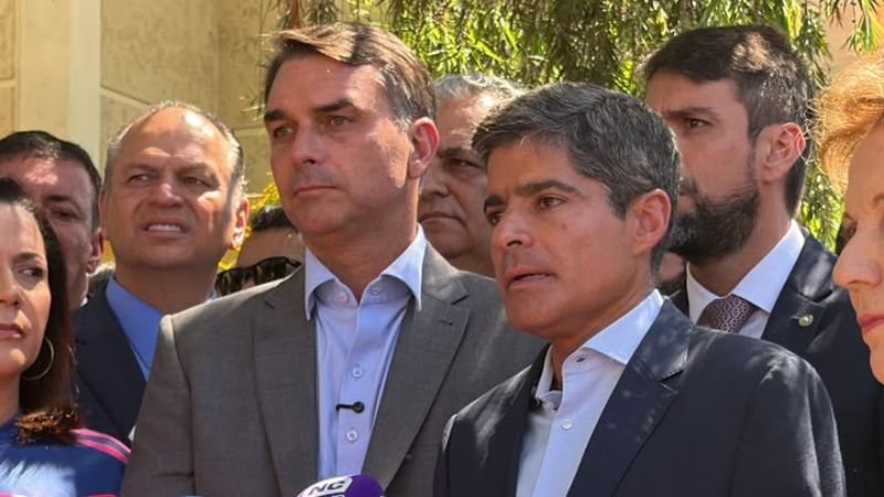 ACM Neto promete ‘todo o empenho’ na Bahia para eleger Flávio Bolsonaro no 2º turno